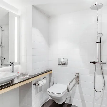 Intercityhotel Hauptbahnhof-ost ホテル 4*
