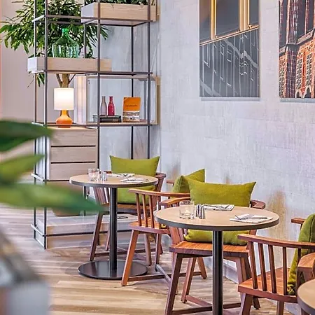 Intercityhotel Hauptbahnhof-ost 4*