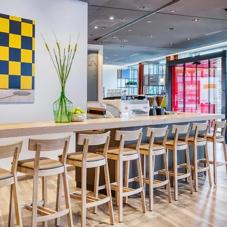 Intercityhotel Hauptbahnhof-ost 4*