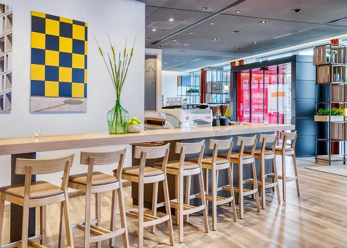 Intercityhotel Hauptbahnhof-ost 4*