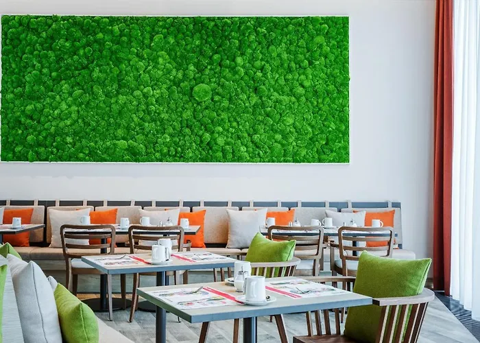 Intercityhotel Hauptbahnhof-ost 酒店 4*