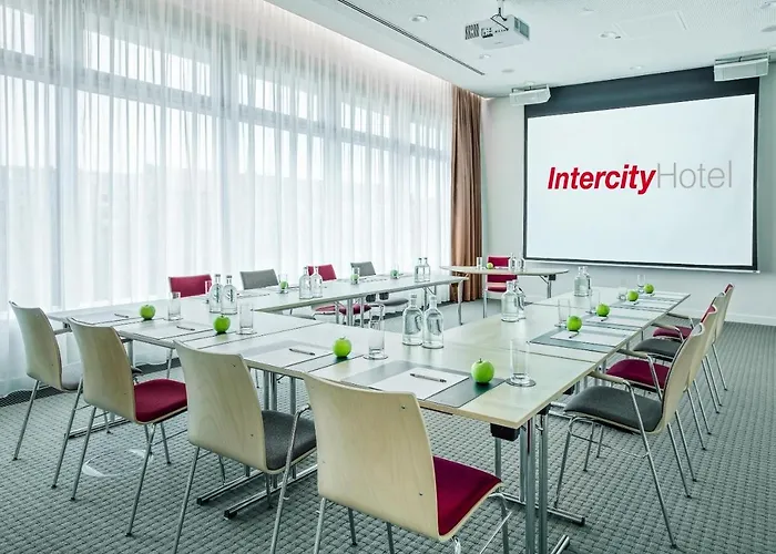 Intercityhotel Hauptbahnhof-ost 4*