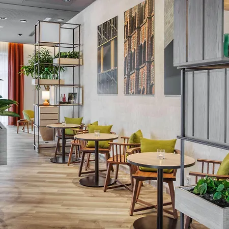 Hotel Intercityhotel Hauptbahnhof-ost 4*