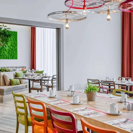 Intercityhotel Hauptbahnhof-ost Hotel 4*