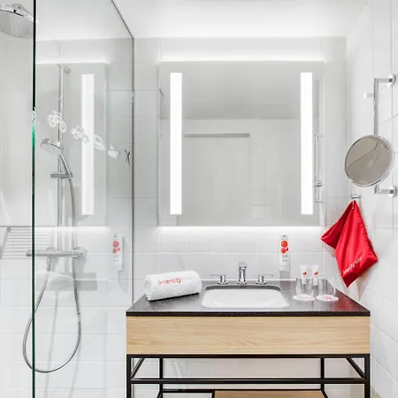 Intercityhotel Hauptbahnhof-ost 4*